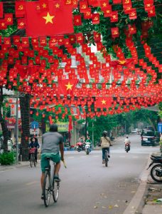 iPhone 16 eSIM Not Activating in Vietnam – Complete Fix Guide 2025