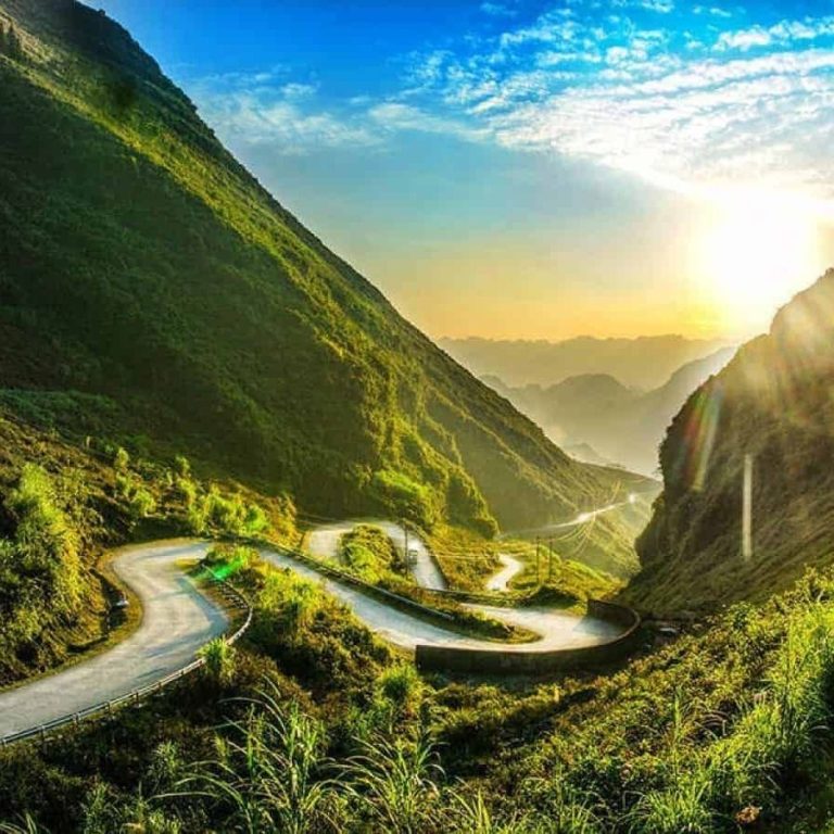 Ha Giang Loop Connectivity 2025 — Best SIM & eSIM Guide