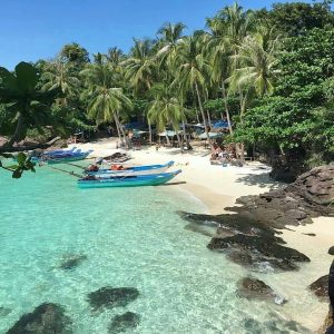 Phu Quoc SIM & eSIM Guide 2025: Best Data Plans, Airport Pickup, Duong Dong Shops & Coverage