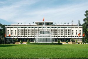 HCMC Coverage (2025 Guide) — Mobile Networks, 4G/5G & eSIM Options