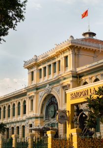 SIM Card at Ho Chi Minh Airport (2025 Guide) — Prices, Options & Tips