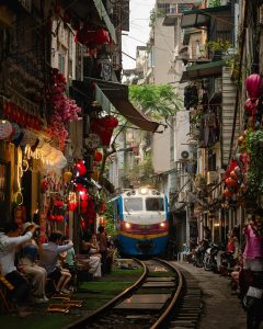 Short stay option – Vietnam transit eSIM for brief travelers (2025 Guide)