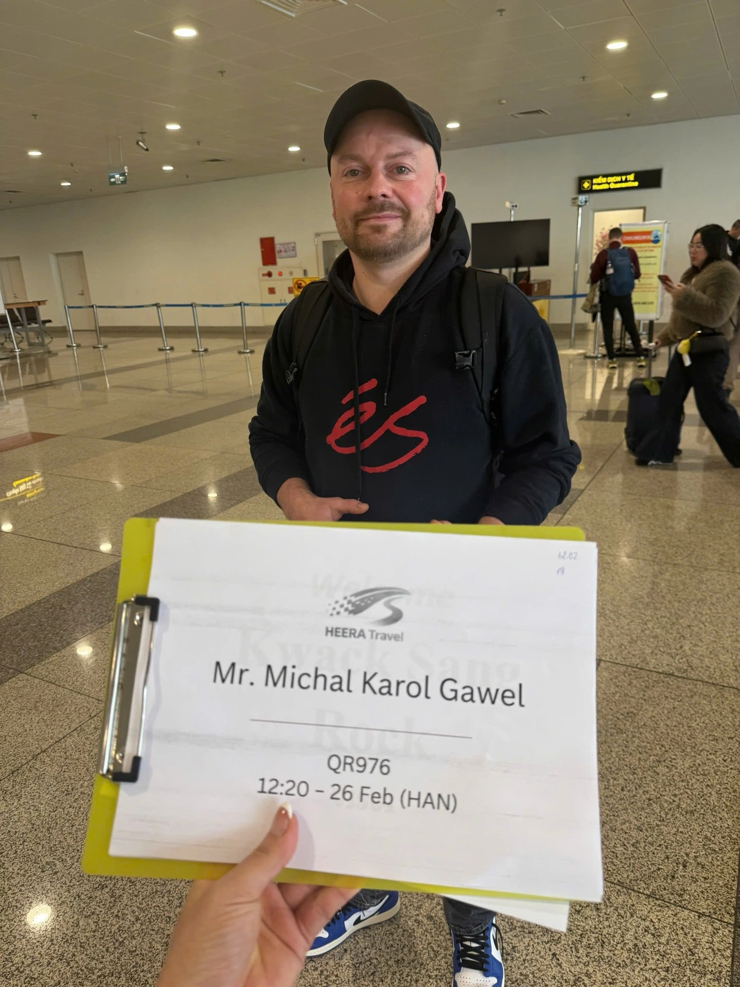 GoVnSIM traveler using Fast Track immigration at a Vietnam airport